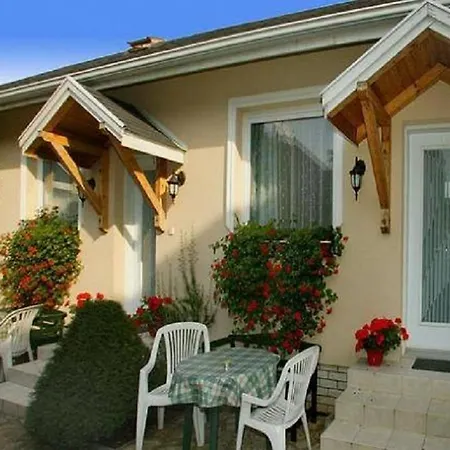 Studio Peach Appartement *